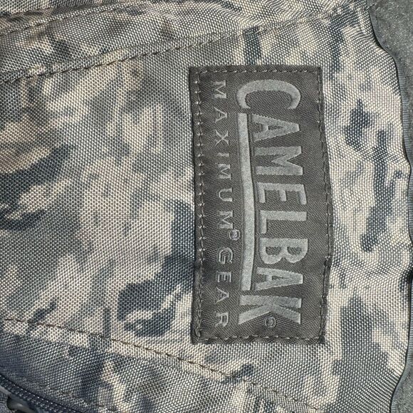 CamelBak Maximum Gear ThermoBak 3L Cordura Hydration Pack Digital Camo Military - Picture 13 of 14